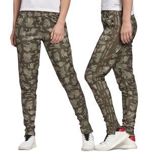 NWT Adidas Womens Tiro Allover Camo Print Training Pant sz XS